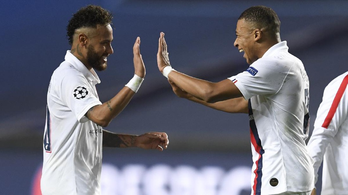 Neymar dan Kylian Mbappe. (Foto: David Ramos/Pool Photo via AP)
