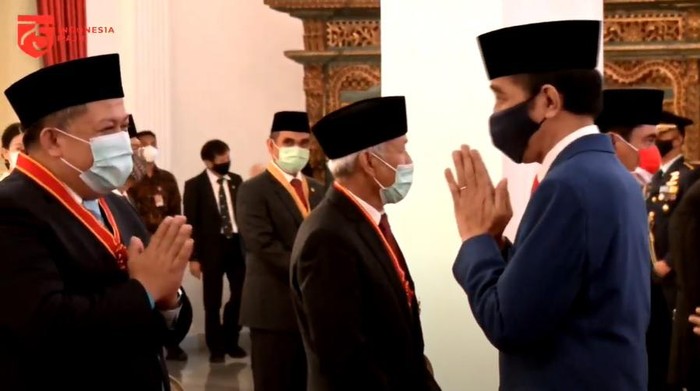 Presiden Jokowi dan Fahri Hamzah (Screenshot YouTube Setpres)
