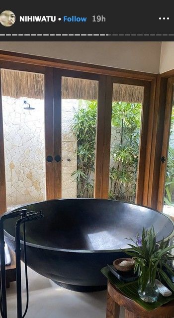 Rachel Vennya liburan di Nihi Sumba