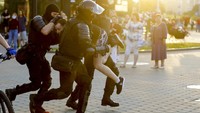 Selama 26 tahun terakhir, pemilu yang bebas dan adil belum pernah terjadi di Belarus. AP Photo/Sergei Grits.