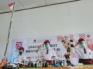 Para Robot di Klaten Gelar Upacara Bendera Sambut HUT RI