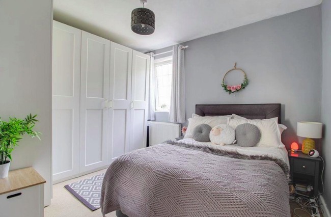 Jika berminat, rumah unik ini dijual dengan harga £ 210.000 atau sekitar Rp 4 miliar. Tertarik membeli? Foto: dok. Rightmove