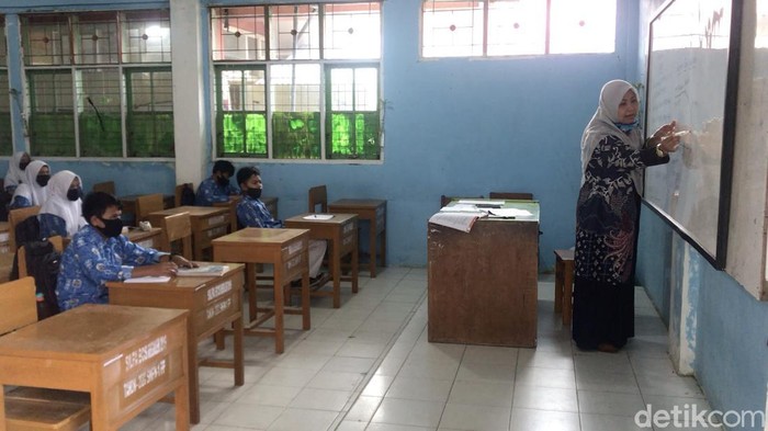 Sekolah di Padang Panjang mulai berlakukan belajar tatap muka