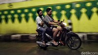 Sejumlah pengendara kini dapat melintas dengan aman.