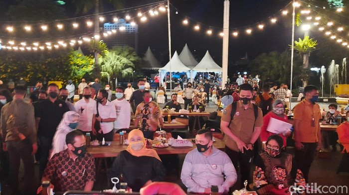 wali kota risma dan gubernur khofifah