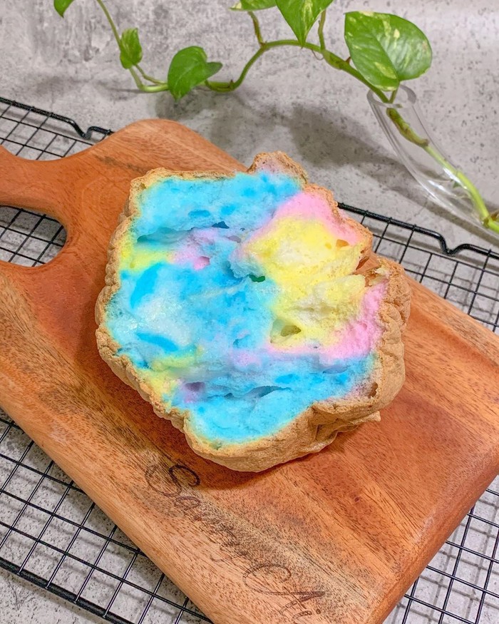 Warna-warni cloud bread