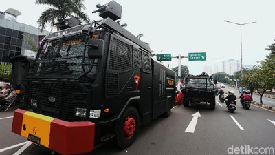 Polisi hingga Water Cannon Amankan Sidang Tahunan MPR