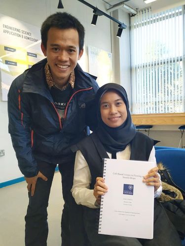 Aishah yang kuliah di Universitas Oxford