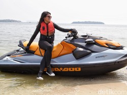 Puteri Indonesia dan Jetski