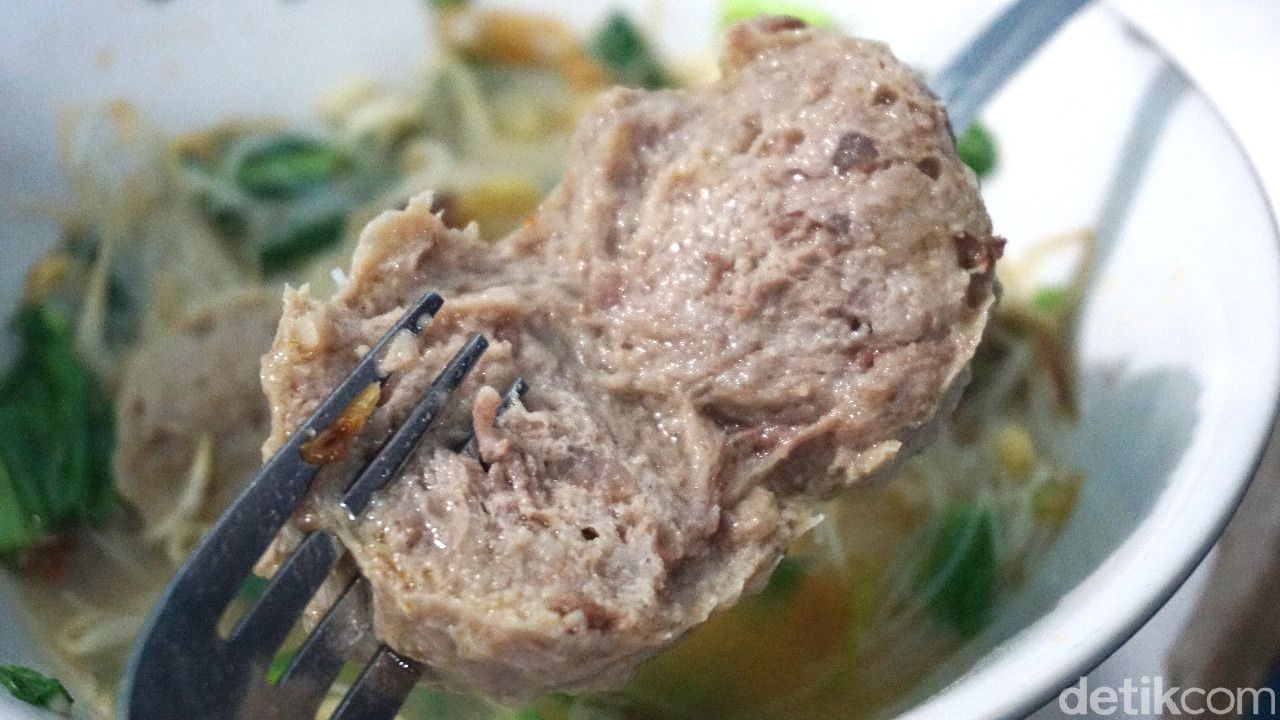 Bakso Tip Top Enak di Kemanggisan