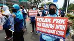 Bertepatan Sidang Tahunan DPR, Massa Buruh Tolak RUU Cipta Kerja
