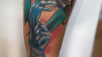 Faktanya, tato bertema virus corona menjadi sub-genre unik yang mewakili semua yang kita jalani selama beberapa bulan terakhir. Foto: Boredpanda