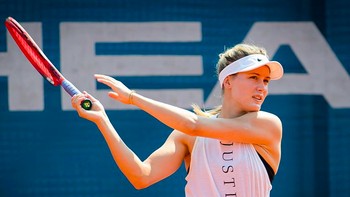 Petenis menawan asal Kanada, Genie Bouchard, tenar pula di media sosial terutama Instagram. Follower-nya saat ini sudah tembus 2,1 juta. Foto: Instagram