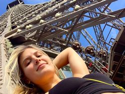 Petenis Cantik yang Kurangi Posting Foto Seksi di Instagram