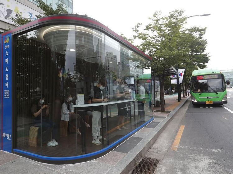 Canggih! Halte Bus di Korsel Bisa Deteksi Dini Corona Lho