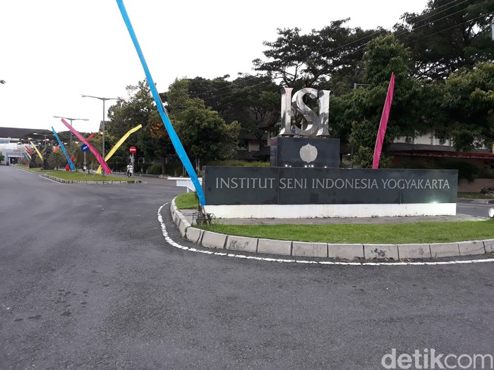 Institut Seni Indonesia (ISI) di Kecamatan Sewon, Kabupaten Bantul, Jumat (14/8/2020).