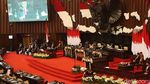 Potret Jokowi Kenakan Baju Adat Sabu di Sidang Tahunan MPR