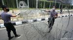 Kawat Berduri Amankan Gedung DPR saat Sidang Tahunan