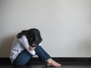 Guru Besar UNY Soroti Siswi Bunuh Diri karena Belajar Online