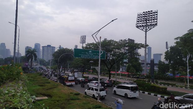 Lalin di Jalan Gatot Subroto saat sidang tahunan MPR-DPR-DPD digelar