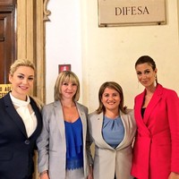 Banyak media memberitakan jika Marta menjadi penyebab Berlusconi meninggalkan Francesca yang sudah 10 tahun menjadi kekasihnya. Hubungan Martha dan Berlusconi yang diketahui media sejak Mei lalu sering diperbincangkan karena perbedaan usia dan imej Berlusconi yang pernah terlibat skandal seks. Foto: Instagram @mf9milan