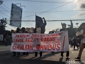 Massa Gejayan Memanggil Kembali Turun ke Jalan, Lalin Sempat Ditutup