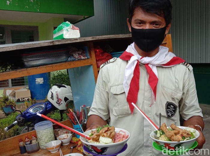 Mie Merah Putih