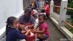 Potret Cuci Bendera Bersama Sambut HUT RI
