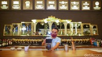 Shotgun Social buka setiap hari dari pukul 11.00-22.00. Luas keseluruhan dari Beer garden ini cukup luas dan mampu mengakomodasi sebanyak 250 orang.