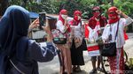 Songsong HUT RI, Pedagang Ini Hias Sepedanya dengan Tema Merah Putih