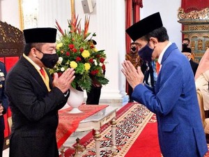 Dirut Telkom Raih Penghargaan Bintang Jasa Nararya