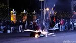 Tolak Omnibus Law, Massa Gejayan Memanggil Bakar Ban-Blokir Jalan