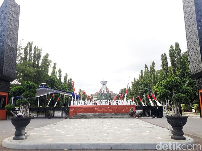 Universitas Negeri Yogyakarta (UNY), Jumat (14/8/2020).