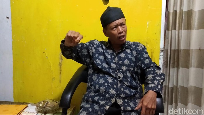 Abah Uwo Kuningan