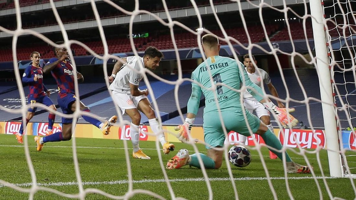 Bayern Munich mempermalukan Barcelona 8-2 di perempatfinal Liga Champions (Foto: Manu Fernandez/Pool via Getty Images)