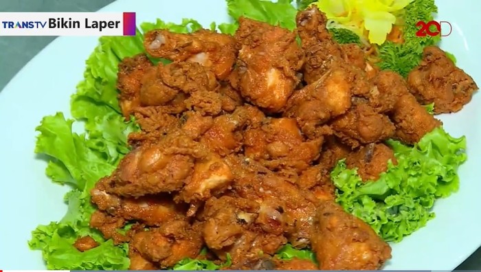 Bikin Laper! Santap Bebek Peking hingga Ayam Belacan yang Aromanya Sedap