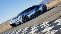 Diklaim oleh perusahaan pembuatnya, kendaraan ini bisa melaju 1.000 mil (sekutar 1.609 km) dalam posisi full tank. (hyperion.inc)