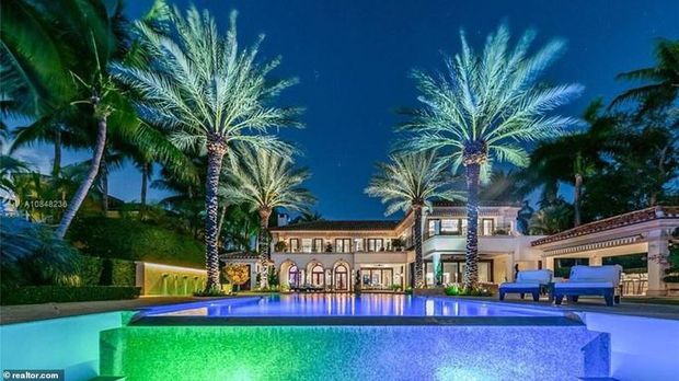 Kediaman baru Jennifer Lopez dan Alex Rodriguez yang mewah di Miami.