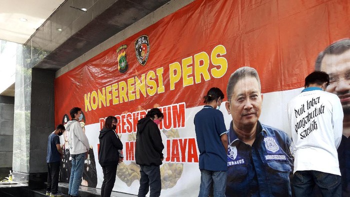 Konferensi pers 7 pedemo di depan gedung DPR diamankan Polda Metro Jaya