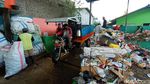 Memilah Sampah Menjadi Emas