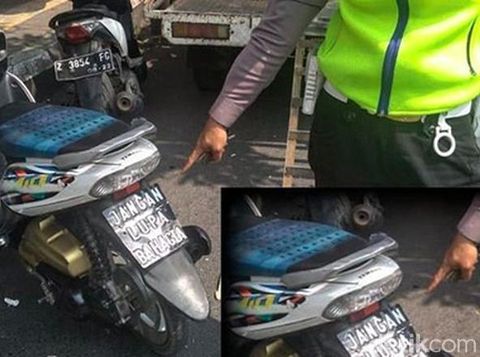 Pelat nomor kendaraan nyeleneh