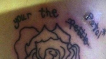 Ya bagus sih ada koreksinya, tapi kurang satu nih, harusnya youre -- kalau mau sekalian dibenarkan. Foto: via Daily Forest