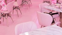 Terletak di Shida Road, kota Taipei. Kafe ini didesain dengan warna pink cantik, lengkap dengan hiasan awan dan Unicorn penuh warna di setiap sudutnya. Foto: Instagram @uniqorn.tw