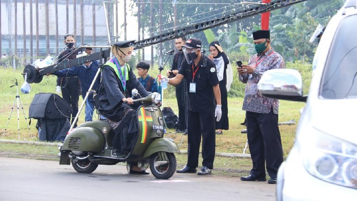 wisuda iain jember drive thru