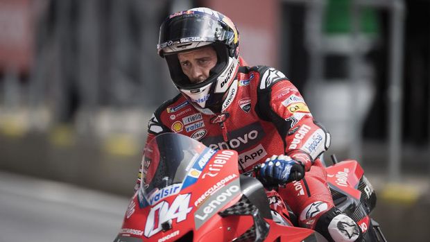 SPIELBERG, AUSTRIA - AUGUST 15: Andrea Dovizioso of Italy and Ducati Team returns in box during the MotoGP Of Austria - Qualifying at Red Bull Ring on August 15, 2020 in Spielberg, Austria. (Photo by Mirco Lazzari gp/Getty Images)