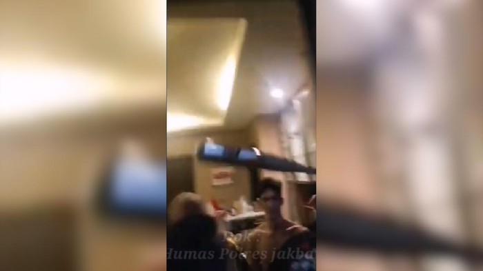 Gerebek Pengguna Narkoba, Anggota Polisi Dipukul Stik Baseball