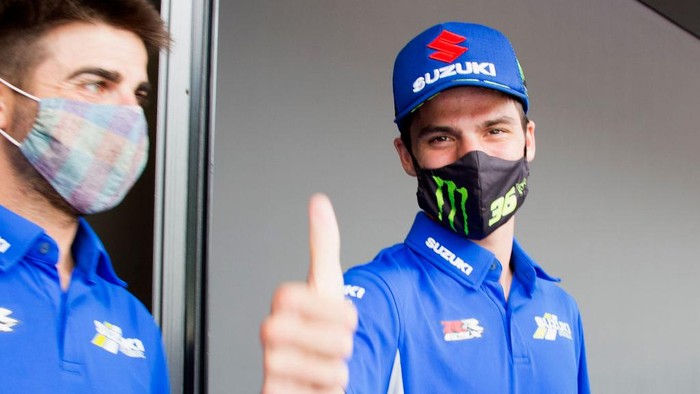 SPIELBERG, AUSTRIA - AUGUST 13: Joan Mir of Spain and Team Suzuki ECSTAR  greets in paddock during the MotoGP Of Austria - Previews at Red Bull Ring on August 13, 2020 in Spielberg, Austria. (Photo by Mirco Lazzari gp/Getty Images)