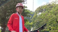 Ini sepeda yang saya pakai, ada Kreuz, ada Polygon, ada Element. Semuanya buatan Indonesia, kata Jokowi di akun Instagramnya. (Instagram Jokowi)