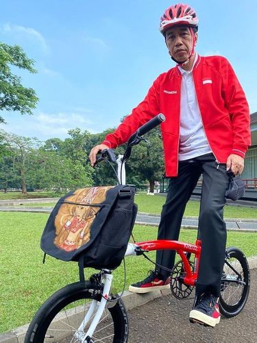 Jokowi pamer koleksi sepeda