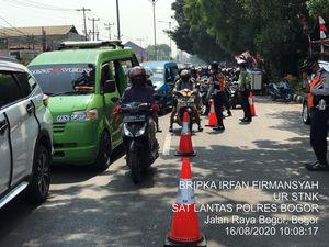 Macet di Puncak Bogor Saat Libur Panjang, Polisi Berlakukan One Way